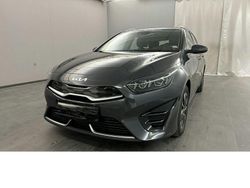 Grau Gebraucht 2022 Kia Ceed Sportswagon Spirit Kombi | 21.900 € (Fairer Preis)