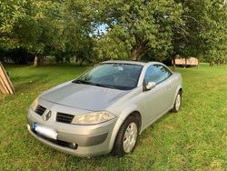 Silber Gebraucht 2005 Renault Mégane Cabriolet Dynamique Cabrio | 1.000 € (Superpreis)