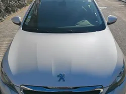 Weiß Gebraucht 2016 Peugeot 308 Access Kombi | 7.000 € (Guter Preis)
