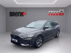 Magneticgrau Gebraucht 2024 Ford Focus ST-Line X Kombi | 22.790 € (Superpreis)