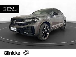 Grau Gebraucht 2025 VW Touareg R-line SUV | 81.750 €