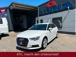 Weiß Gebraucht 2017 Audi A3 Sportback e-tron Sport Limousine | 16.990 € (Fairer Preis)