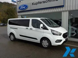 Weiss Gebraucht 2023 Ford Transit Custom Trend Van | 36.990 € (Teuer)