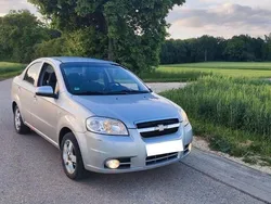 Silber Gebraucht 2008 Chevrolet Aveo LT Limousine | 3.700 €