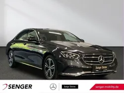 Grau Gebraucht 2021 Mercedes E200 Avantgarde Limousine | 38.860 € (Etwas zu teuer)