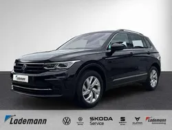 Deep black perleffekt Gebraucht 2024 VW Tiguan Move SUV | 34.288 € (Superpreis)