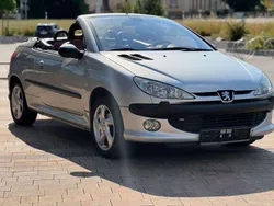 Silber Gebraucht 2002 Peugeot 206 CC Platinum Cabrio | 1.000 € (Guter Preis)