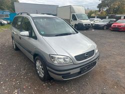 Grau Gebraucht 2000 Opel Zafira Edition Van / Kleinbus | 2.999 € (Teuer)
