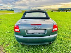 Grau Gebraucht 2004 Audi A4 Cabriolet Cabrio | 2.890 € (Superpreis)
