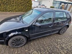 Schwarz Gebraucht 2002 VW Golf IV Kombi | 999 € (Guter Preis)