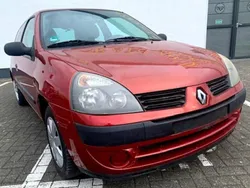 Andere außenfarben Gebraucht 2004 Renault Clio II Kleinwagen | 2.398 €