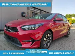Rot aa9 Neu 2025 Kia Ceed Limousine | 24.390 € (Fairer Preis)