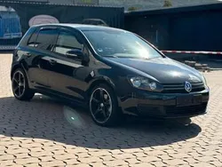 Schwarz Gebraucht 2010 VW Golf VI Kleinwagen | 4.500 € (Fairer Preis)
