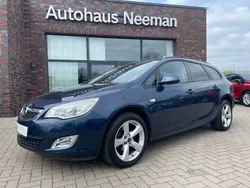 Blau Gebraucht 2011 Opel Astra Design Edition Kombi | 6.490 € (Etwas zu teuer)