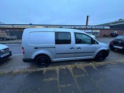 Silber Gebraucht 2012 VW Caddy Maxi Van / Kleinbus | 11.500 € (Teuer)