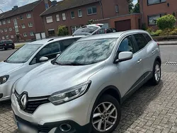 Grau Gebraucht 2015 Renault Kadjar SUV | 9.250 € (Teuer)