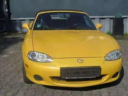Gelb Gebraucht 2003 Mazda MX5 Cabrio | 8.888 € (Etwas zu teuer)