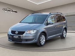 Grau Gebraucht 2010 VW Touran Van / Kleinbus | 4.490 € (Guter Preis)