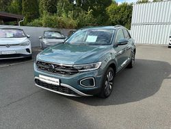Blau Gebraucht 2024 VW T-Roc Move SUV | 30.980 € (Fairer Preis)