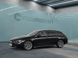 Schwarz Gebraucht 2024 Mercedes 200 Van / Kleinbus | 35.921 € (Fairer Preis)