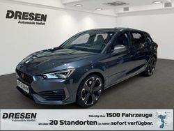 Grau Gebraucht 2024 Cupra Leon VZ Limousine | 32.250 € (Guter Preis)