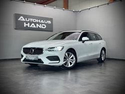 Ice white, solid / solid Gebraucht 2021 Volvo V60 Momentum Kombi | 23.999 € (Superpreis)