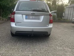 Silber Gebraucht 2008 Kia Carens Van / Kleinbus | 2.100 € (Superpreis)
