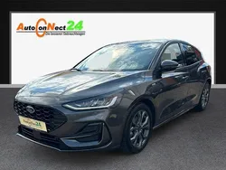 Grau metallic Gebraucht 2024 Ford Focus ST-Line X Limousine | 25.390 € (Guter Preis)