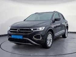 Schwarz Gebraucht 2023 VW T-Roc Beats SUV | 29.660 € (Fairer Preis)