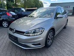 Silber Gebraucht 2017 VW Golf VII Sound Kombi | 9.490 € (Superpreis)
