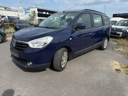 Blau Gebraucht 2016 Dacia Lodgy Lauréate Van / Kleinbus | 5.900 € (Superpreis)