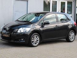 Schwarz Gebraucht 2009 Toyota Auris Team Kleinwagen | 8.980 € (Etwas zu teuer)