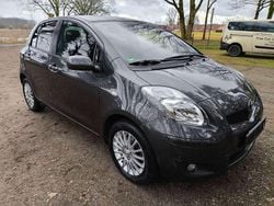 Grau Gebraucht 2009 Toyota Yaris Sol Limousine | 2.700 € (Guter Preis)