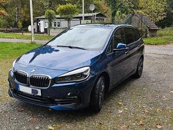 Gebraucht 2021 BMW 220 Gran Tourer Sport Line Van / Kleinbus | 27.999 € (Etwas zu teuer)