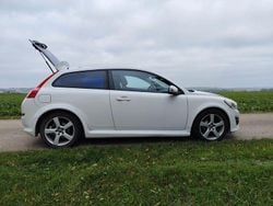 Weiß Gebraucht 2011 Volvo C30 R-Design Kleinwagen | 3.900 € (Superpreis)