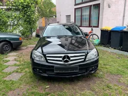 Schwarz Gebraucht 2010 Mercedes C220 Kombi | 4.950 €