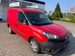 Rot Gebraucht 2020 Fiat Doblò Basis Van / Kleinbus | 8.999 € (Fairer Preis)