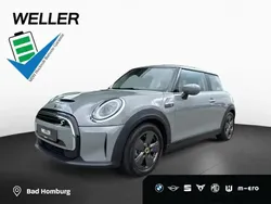 Moonwalk grey (grau) Gebraucht 2022 Mini Cooper SE Kleinwagen | 16.970 € (Guter Preis)