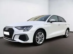 Weiß Gebraucht 2021 Audi A3 Sportback e-tron S-Line Limousine | 23.000 € (Superpreis)