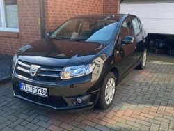 Schwarz Gebraucht 2016 Dacia Sandero Lauréate Kleinwagen | 4.700 € (Superpreis)