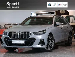 Brooklyn grau metallic Gebraucht 2024 BMW 540 M Sport Kombi | 65.500 €