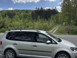 Silber Gebraucht 2011 VW Touran Comfortline Van / Kleinbus | 7.700 € (Fairer Preis)