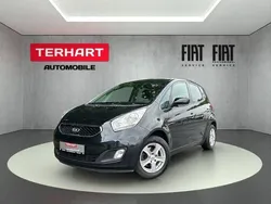 Zilinaschwarz met. Gebraucht 2013 Kia Venga FIFA World Cup Edition Kleinwagen | 7.987 € (Etwas zu teuer)