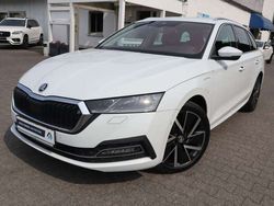 Moon white metallic Gebraucht 2021 Skoda Octavia Style Kombi | 21.970 € (Fairer Preis)