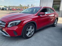 Rot Gebraucht 2017 Mercedes GLA200 SUV | 16.200 € (Superpreis)
