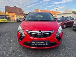 Rot Gebraucht 2014 Opel Zafira Tourer Innovation Van / Kleinbus | 5.999 € (Guter Preis)