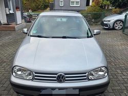 Silber Gebraucht 2002 VW Golf Limousine | 1.400 € (Fairer Preis)
