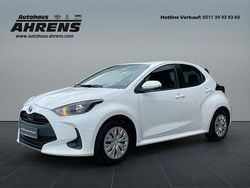 Weiß sonderlack Gebraucht 2021 Toyota Yaris Hybrid Edition Kleinwagen | 17.980 € (Fairer Preis)