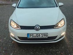 Weiß Gebraucht 2014 VW Golf VII Cup Kombi | 9.000 € (Guter Preis)