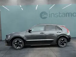 Grau Gebraucht 2024 Kia e-Niro Inspiration SUV | 35.649 € (Fairer Preis)
